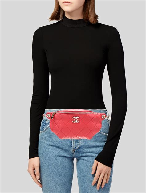 chanel waist bag price.